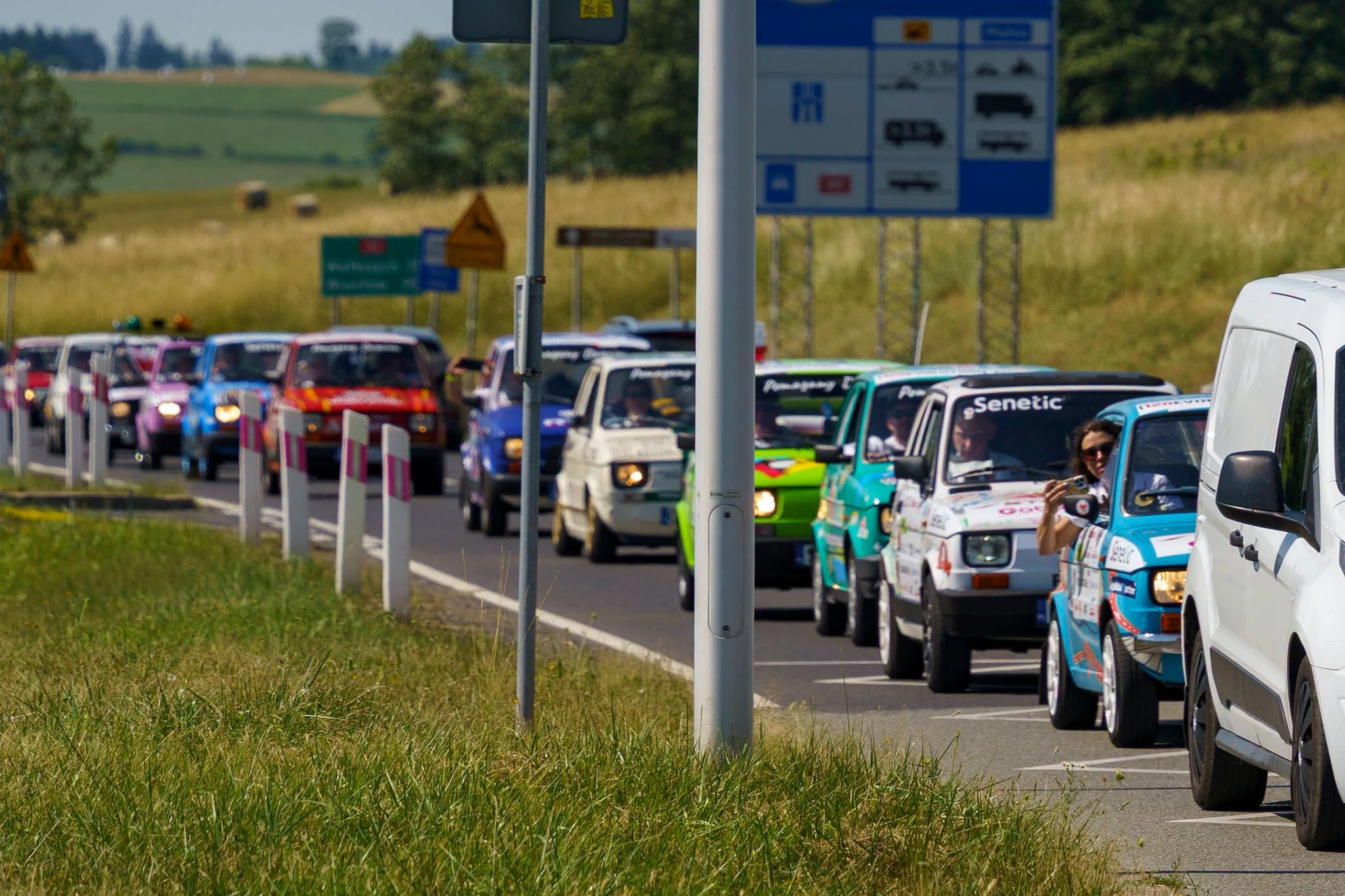 Wielka wyprawa w szlachetnym celu. Ponad 70 "Maluchów" przekroczyło granicę