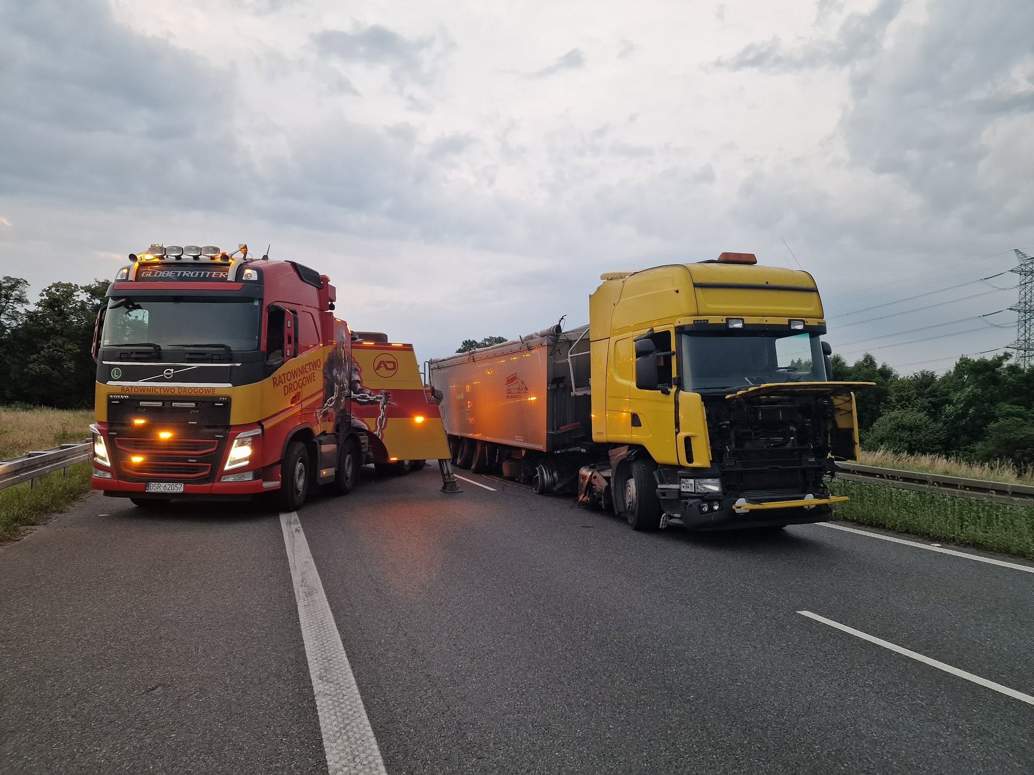 Paraliż na autostradzie, całkowicie zablokowana A4