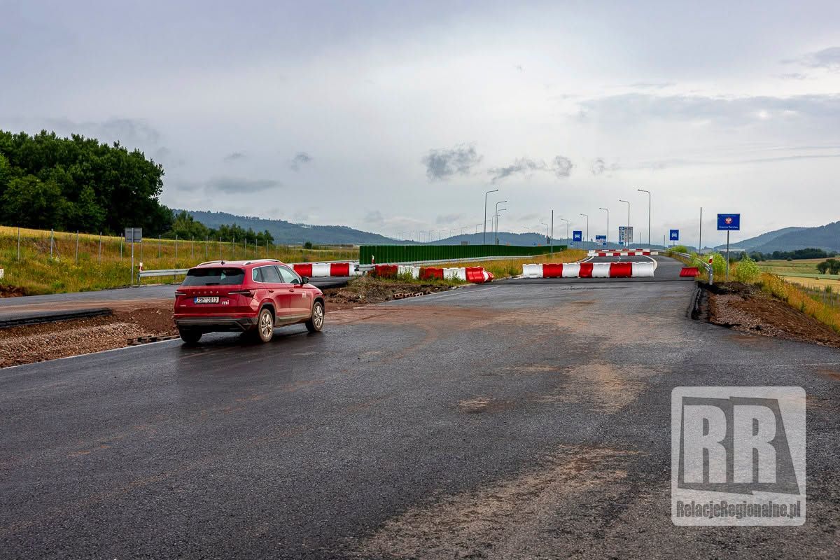 Czesi połączyli D11 z polską S3