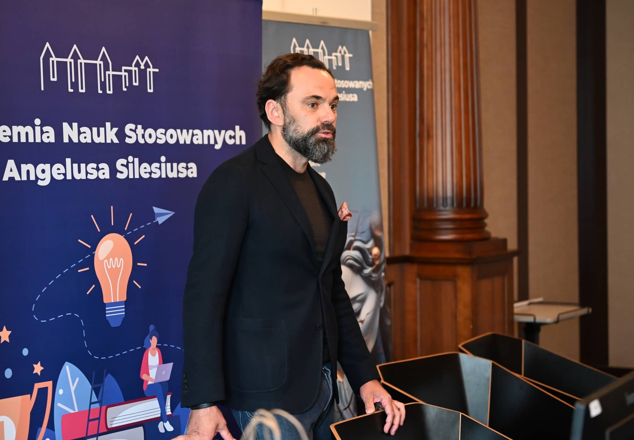 Osiem nowych porozumień
