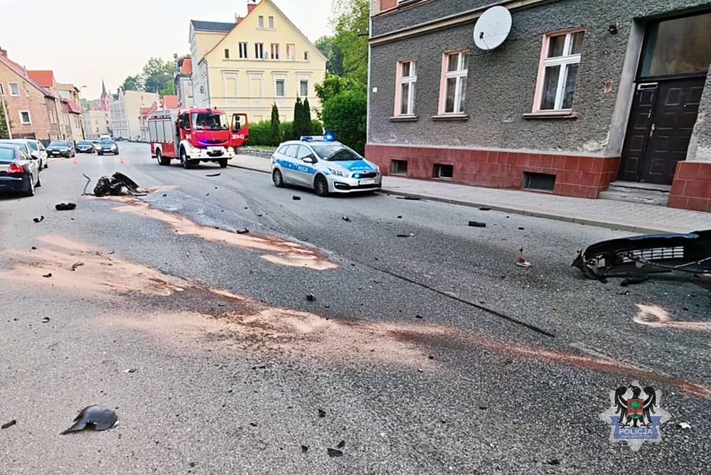 Wjechał w budynek na 11 Listopada