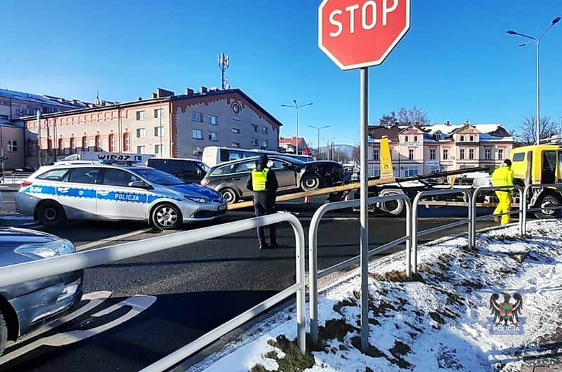 Tak się kończy wjazd na czerwonym świetle