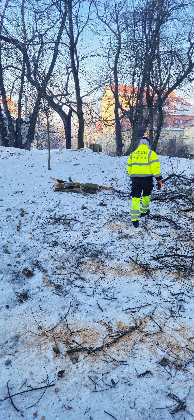 Tną aż wióry lecą