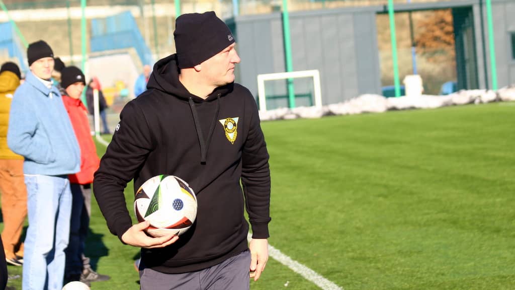 Solidna lekcja futbolu