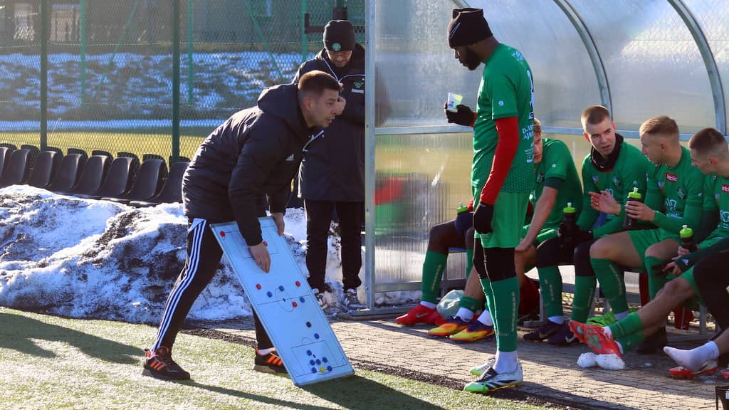 Solidna lekcja futbolu