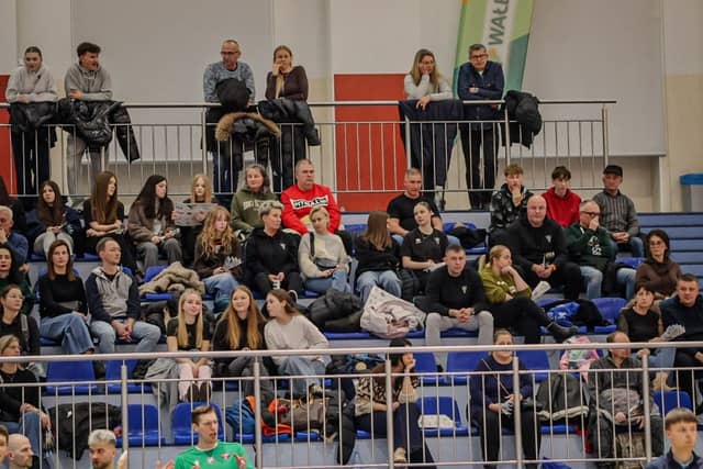 Siatkarska młodzież walczyła o awanse, a seniorzy dopisali komplet punktów