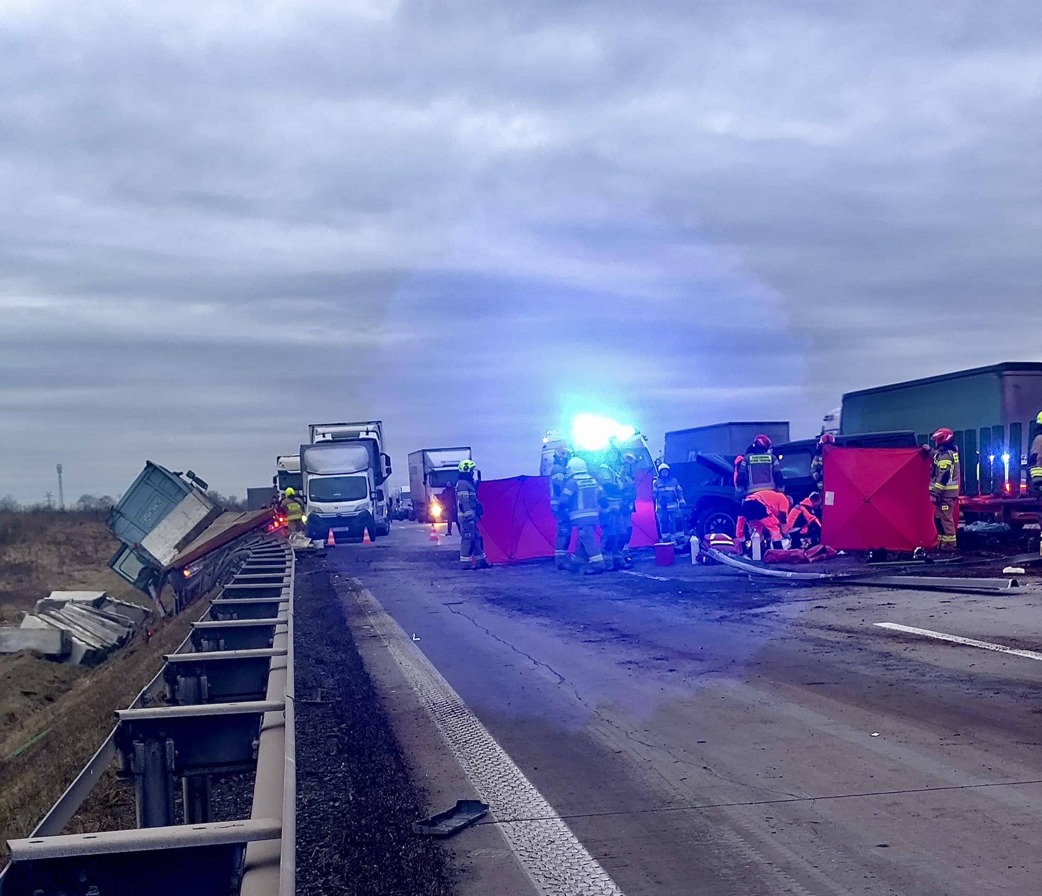 Dramat na autostradzie. Nie żyje jedna osoba!