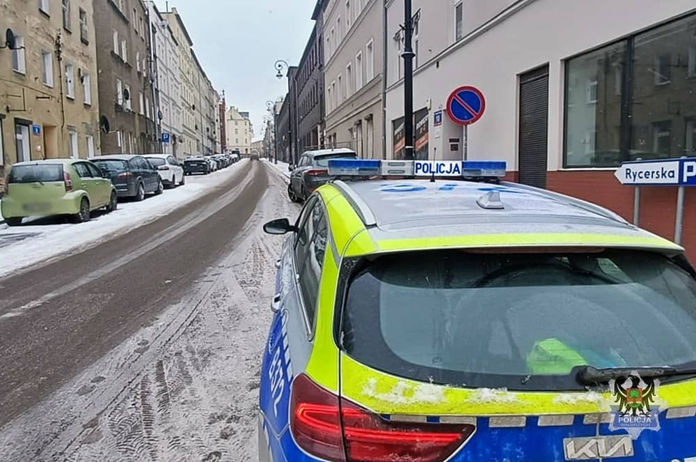 Dziesięciolatka potrącona na przejściu
