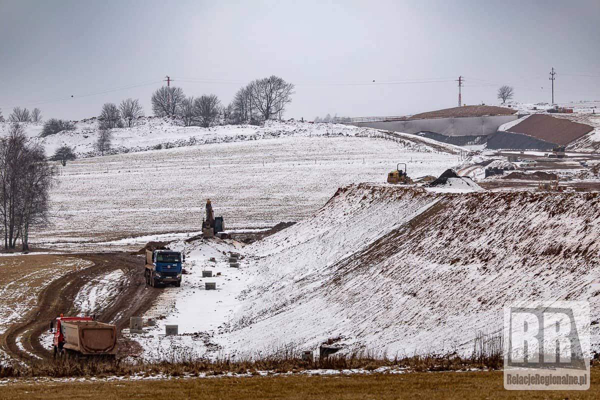 Budowa czeskiej D11, przedłużenie polskiej S3