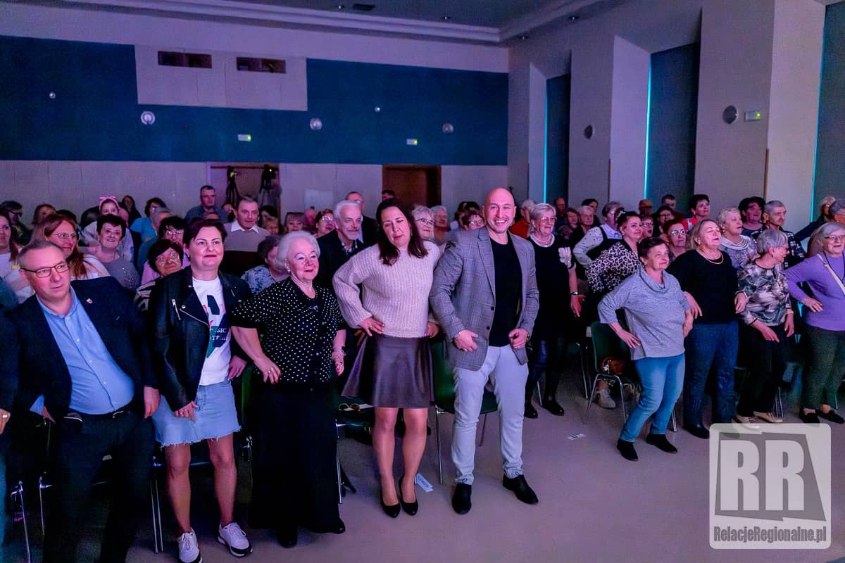 Muzyczna podróż z przebojami ABBY