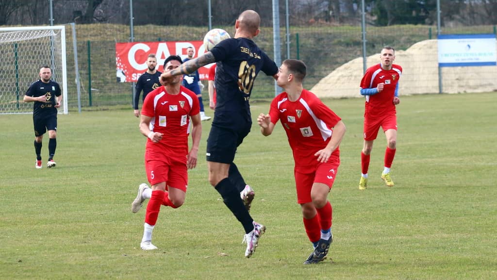 Mokrzeszów znów wygrywa
