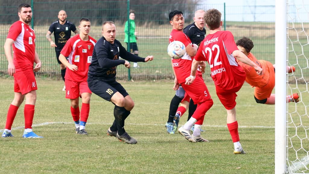 Mokrzeszów znów wygrywa