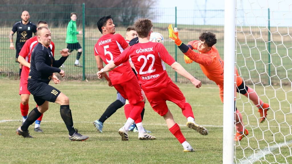 Mokrzeszów znów wygrywa