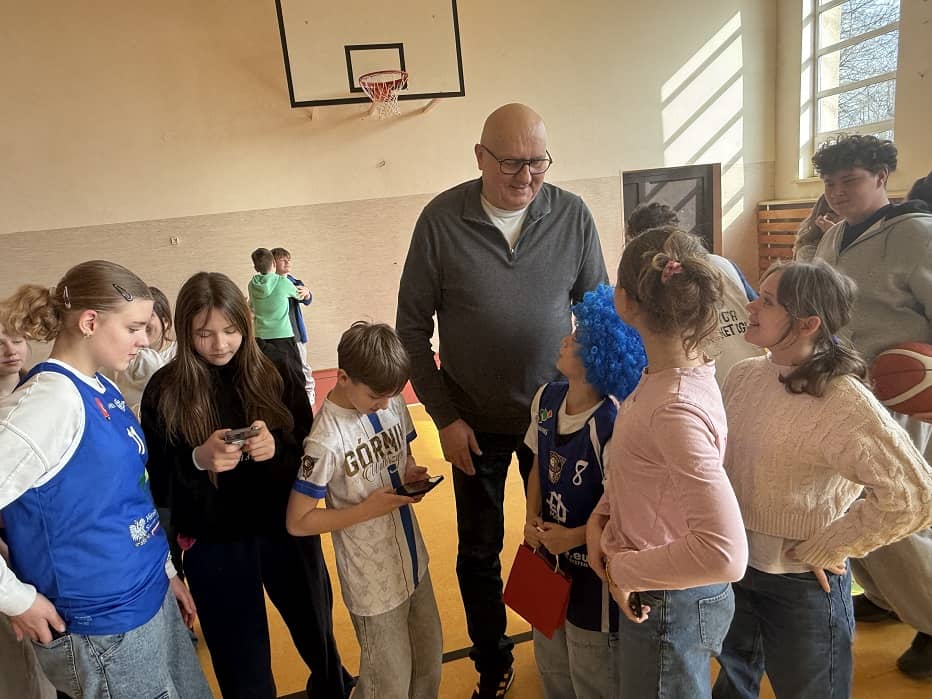 Spotkanie z historią koszykówki w PSP 37
