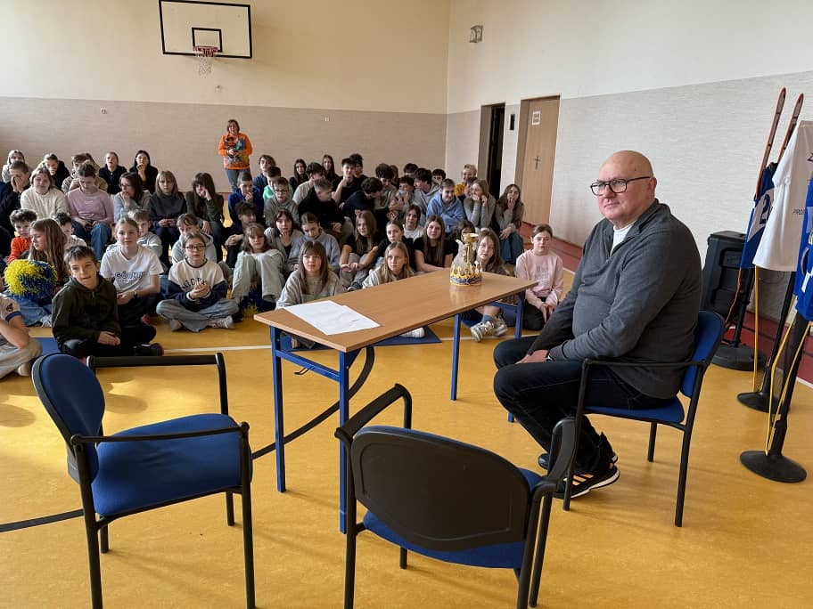 Spotkanie z historią koszykówki w PSP 37