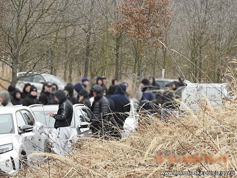 Policjanci udaremnili ustawkę kibiców
