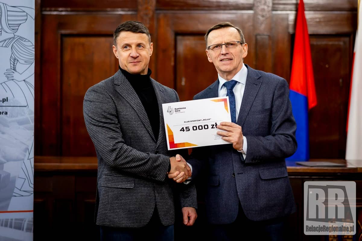 Wręczono dotacje organizacjom pozarządowym