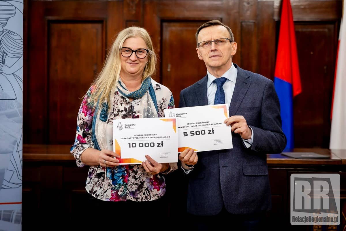Wręczono dotacje organizacjom pozarządowym