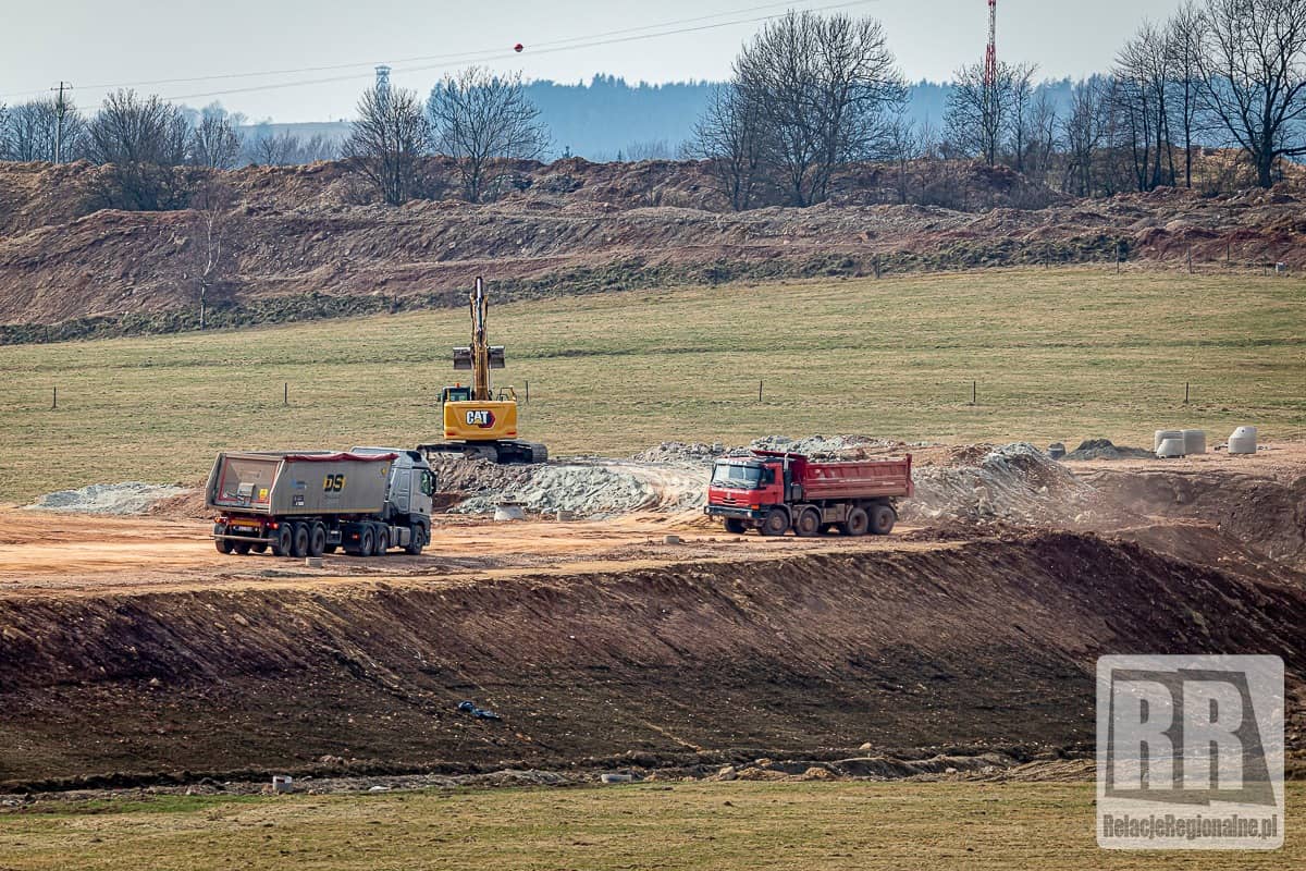 Budowa czeskiej D11, przedłużenie polskiej S3