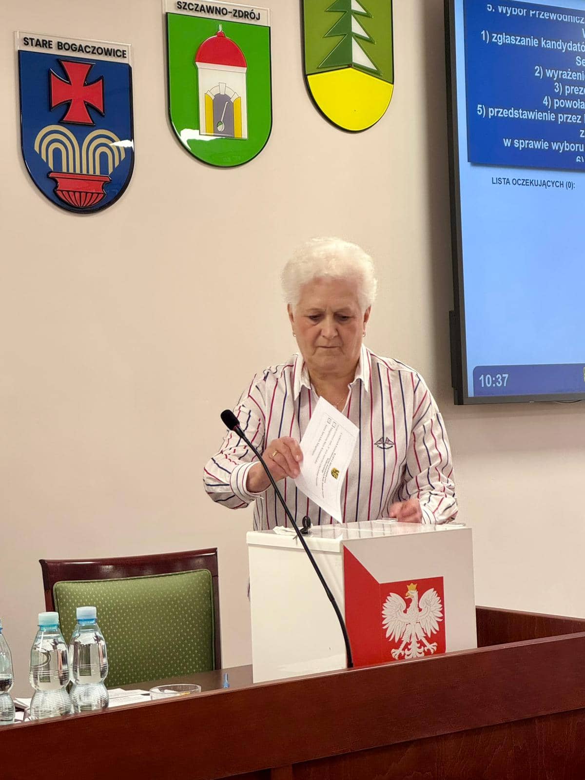 Powiatowi seniorzy po pierwszej sesji