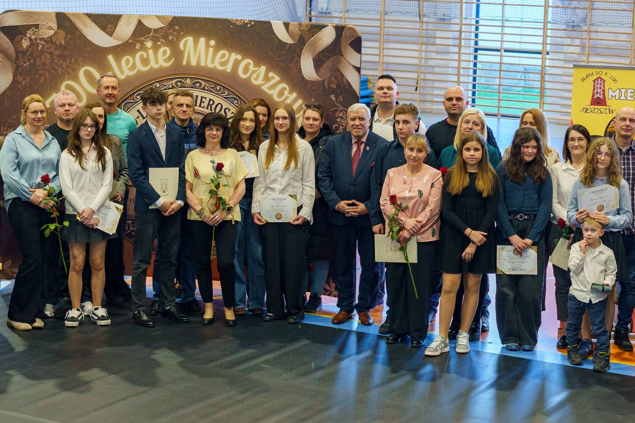 42 z nagrodami