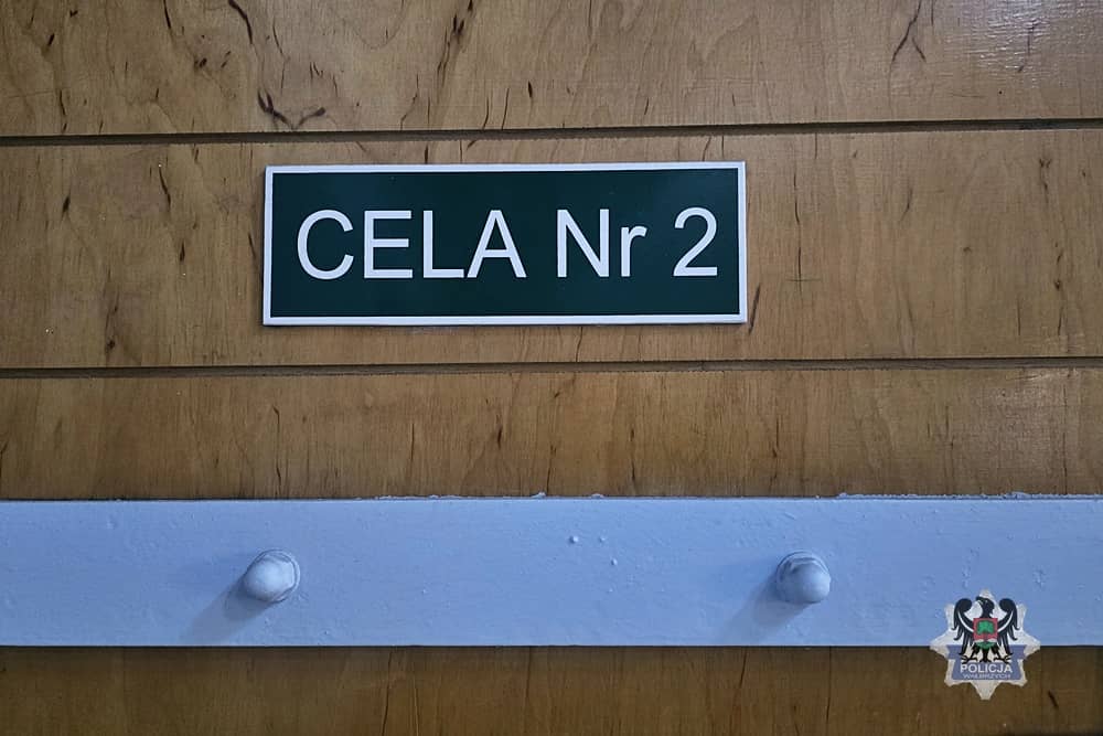 Posiedzi za znęcanie się i przestępstwa seksualne