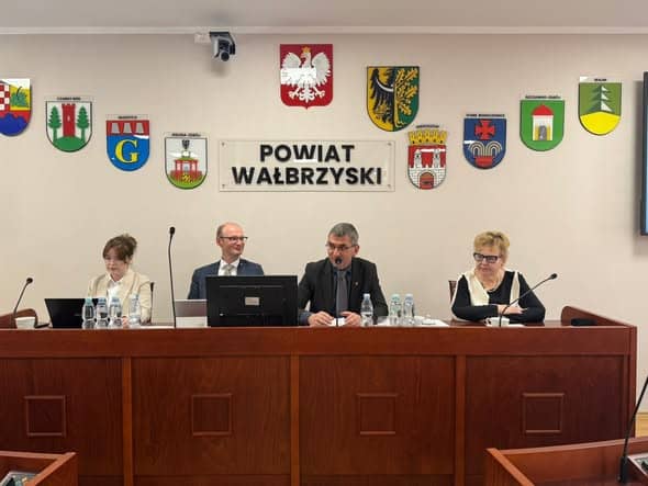 Niewiele treści w kolejnym komunikacie ze Starostwa...