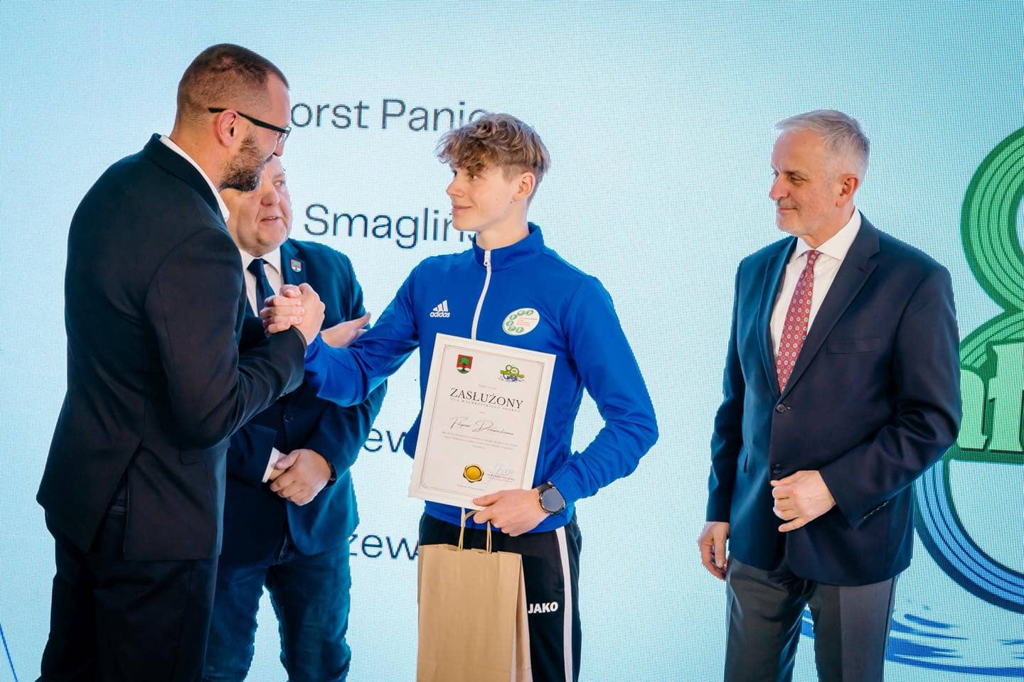 98 osób ze stypendiami sportowymi