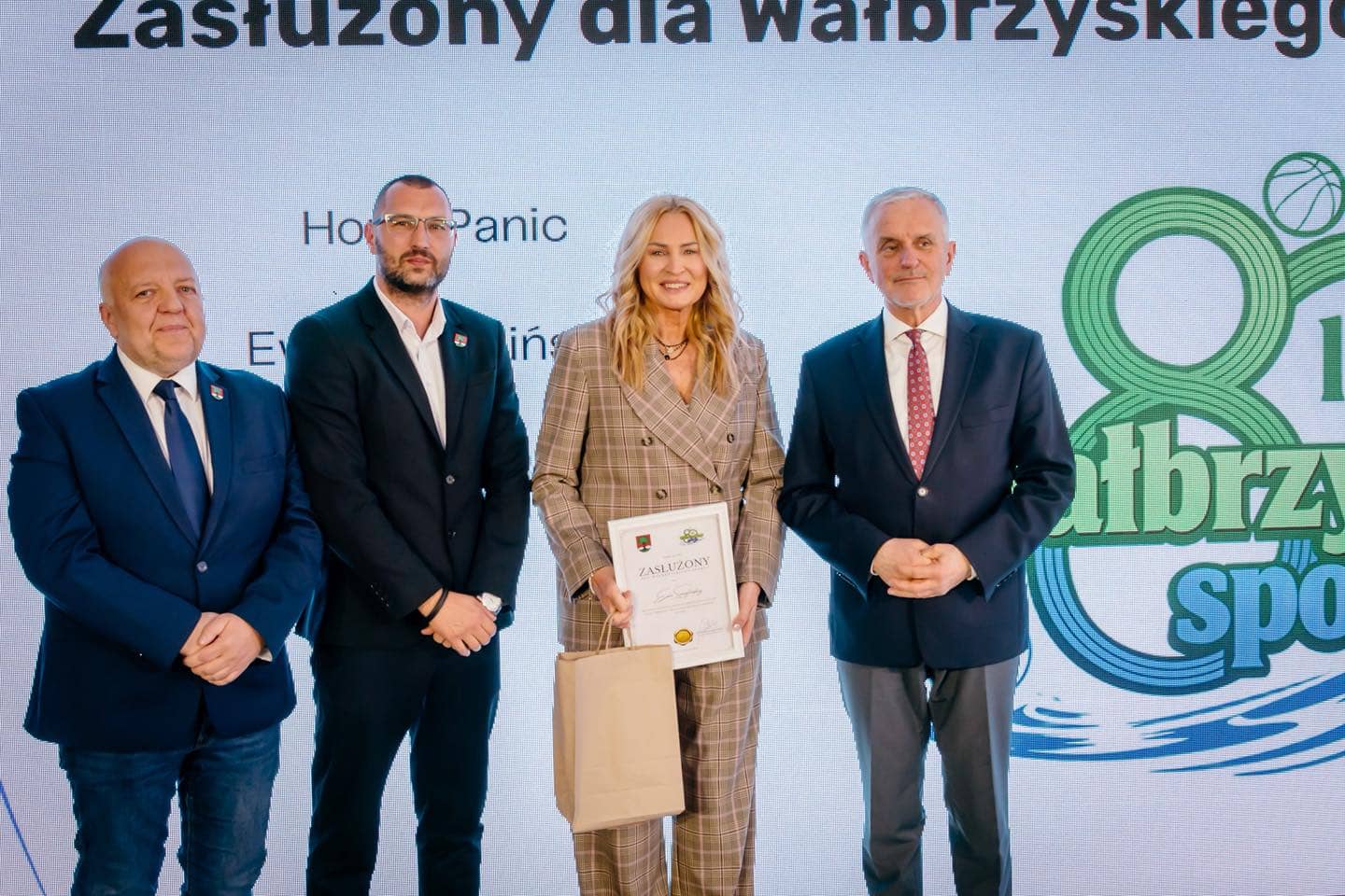 98 osób ze stypendiami sportowymi