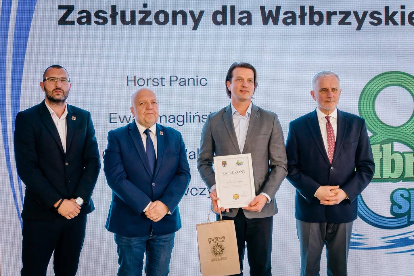 98 osób ze stypendiami sportowymi